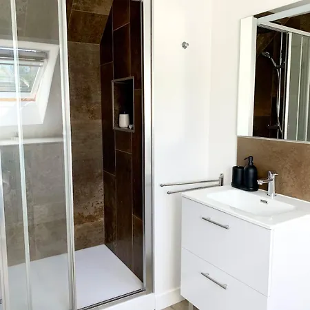 Au Clerc De L'orangerie 2-6 Voyageurs *